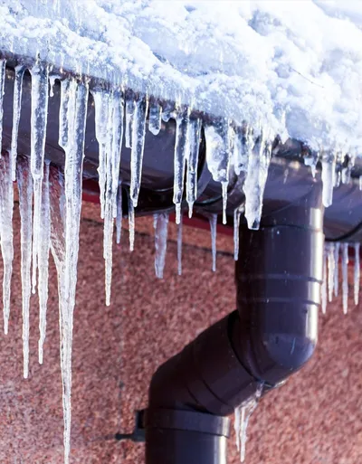 Údržba střechy je jako preventivní prohlídka. Může včas odhalit zásadní problém