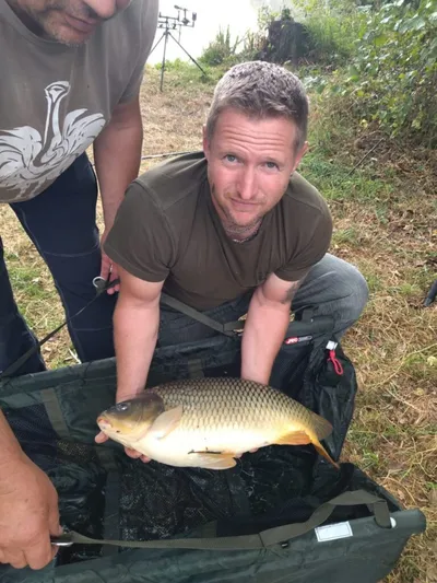 S Betonpresem na ryby