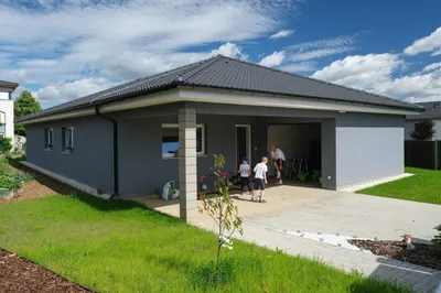 Natura Exclusive – břidlicově černá