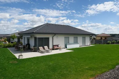 Natura Optimal – břidlicově černá